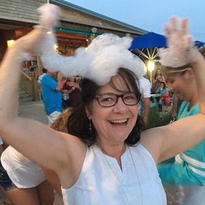 Meet your Posher, Joyce